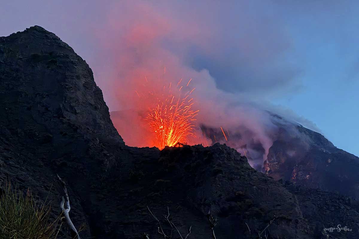 Escursione sul vulcano Stromboli - Esplosioni